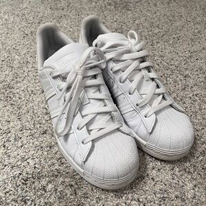 Adidas Superstar Sneakers